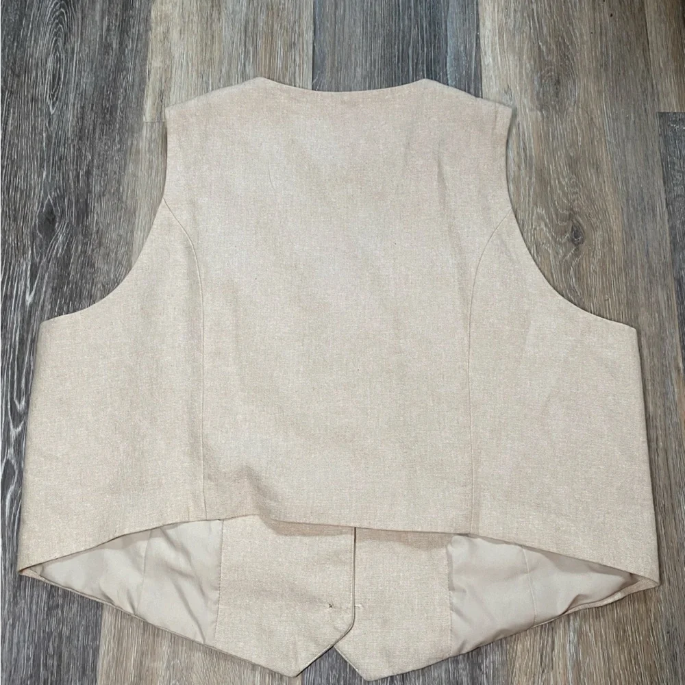 Old Navy Beige Women's Vest - Picture 5 of 6